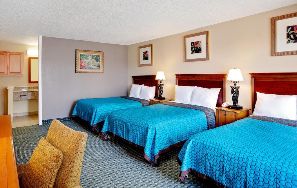 Days Inn By Wyndham Lafayette Near Lafayette Airport Ngoại thất bức ảnh